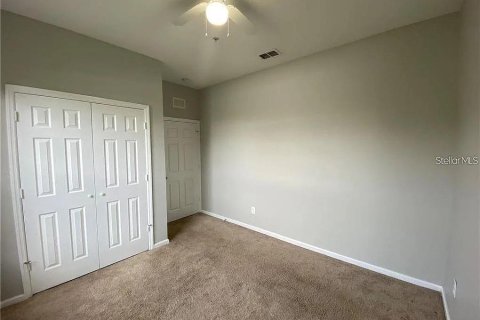 Condo in Orlando, Florida, 3 bedrooms  № 1399655 - photo 23