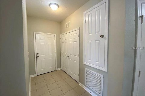 Condo in Orlando, Florida, 3 bedrooms  № 1399655 - photo 7