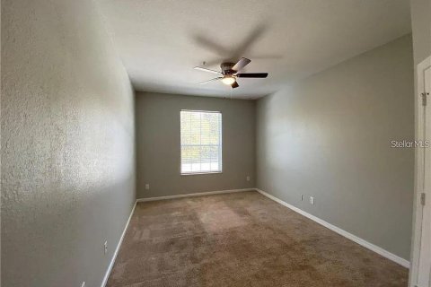 Condo in Orlando, Florida, 3 bedrooms  № 1399655 - photo 17