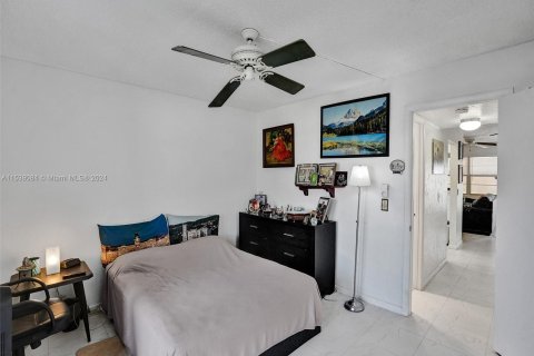 Condominio en venta en Deerfield Beach, Florida, 1 dormitorio, 54.35 m2 № 1030919 - foto 14