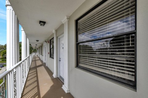 Copropriété à vendre à Boca Raton, Floride: 2 chambres, 128.67 m2 № 1054971 - photo 11