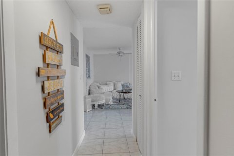 Condominio en venta en Dania Beach, Florida, 2 dormitorios, 110.55 m2 № 1054935 - foto 17