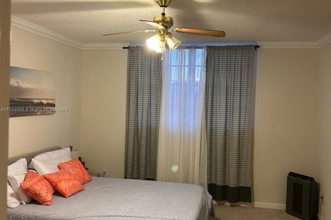 Copropriété à louer à North Miami, Floride: 1 chambre, 69.68 m2 № 1047044 - photo 3