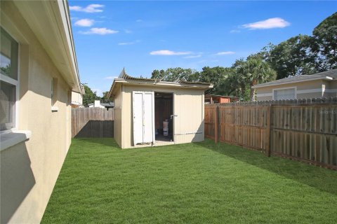 Casa en venta en Tampa, Florida, 6 dormitorios, 215.07 m2 № 1297308 - foto 17