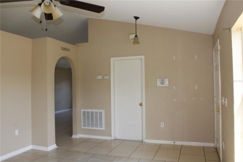 House in Kissimmee, Florida 3 bedrooms, 144.46 sq.m. № 1385539 - photo 3