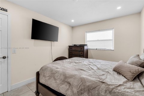 Casa en venta en Sunrise, Florida, 3 dormitorios № 1049391 - foto 14