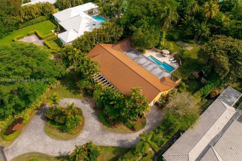 Villa ou maison à vendre à Pinecrest, Floride: 5 chambres, 348.38 m2 № 1049606 - photo 16