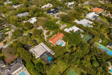 Villa ou maison à vendre à Pinecrest, Floride: 5 chambres, 348.38 m2 № 1049606 - photo 20