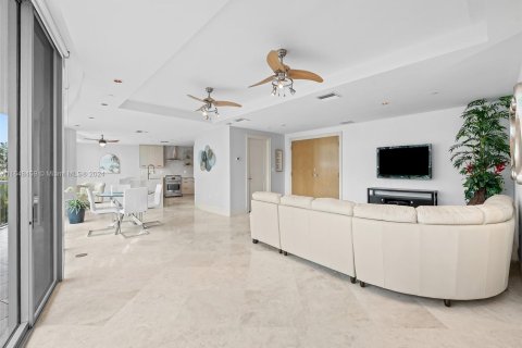 Condominio en venta en Fort Lauderdale, Florida, 1 dormitorio, 136.1 m2 № 1331124 - foto 9