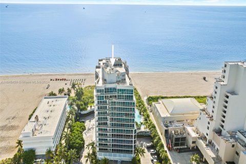 Condominio en venta en Fort Lauderdale, Florida, 1 dormitorio, 136.1 m2 № 1331124 - foto 25