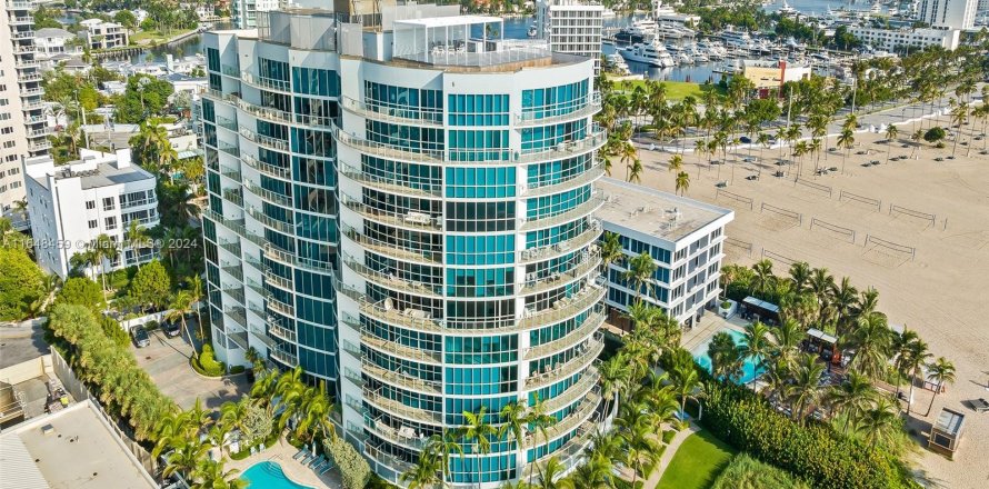 Condominio en Fort Lauderdale, Florida, 1 dormitorio  № 1331124