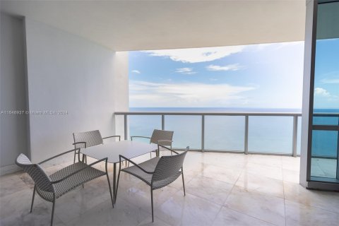 Condo in Sunny Isles Beach, Florida, 3 bedrooms  № 1331592 - photo 22