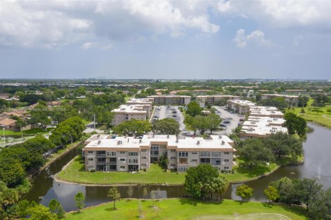 Copropriété à vendre à Davie, Floride: 2 chambres, 84.73 m2 № 1331593 - photo 7