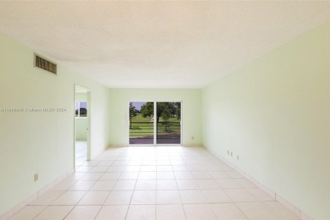 Copropriété à vendre à Davie, Floride: 2 chambres, 84.73 m2 № 1331593 - photo 16