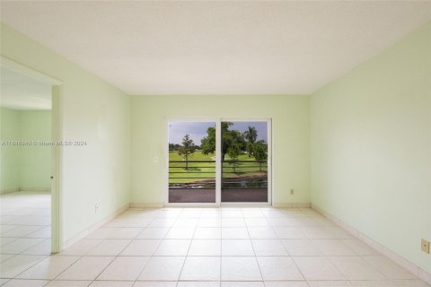 Copropriété à vendre à Davie, Floride: 2 chambres, 84.73 m2 № 1331593 - photo 19