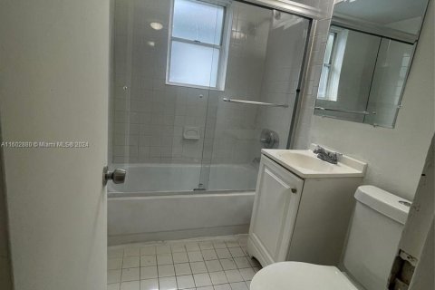 Condo in Miami Beach, Florida, 1 bedroom  № 1227318 - photo 7