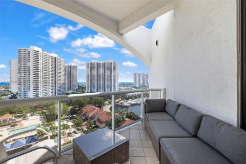 Condominio en venta en Aventura, Florida, 2 dormitorios, 110.27 m2 № 1282396 - foto 22