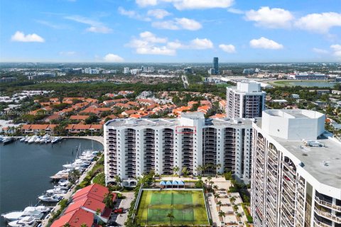 Condo in Aventura, Florida, 2 bedrooms  № 1282396 - photo 23