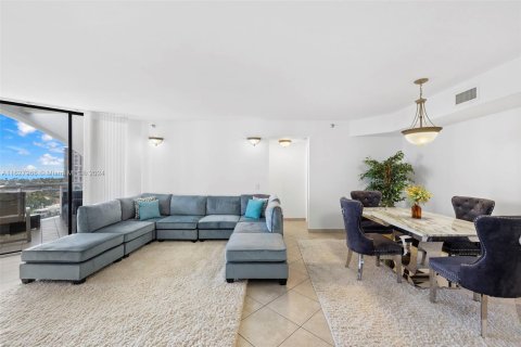 Condo in Aventura, Florida, 2 bedrooms  № 1282396 - photo 21