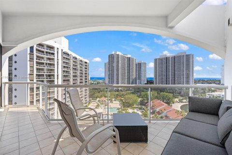 Condo in Aventura, Florida, 2 bedrooms  № 1282396 - photo 2