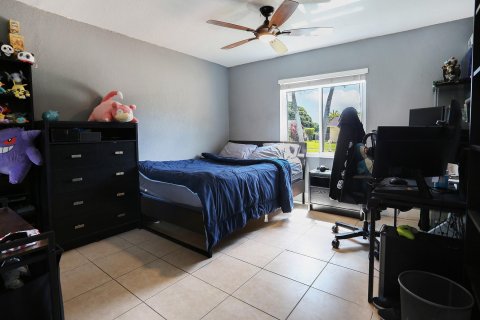 Casa en venta en Miami, Florida, 4 dormitorios, 156.17 m2 № 1079368 - foto 17