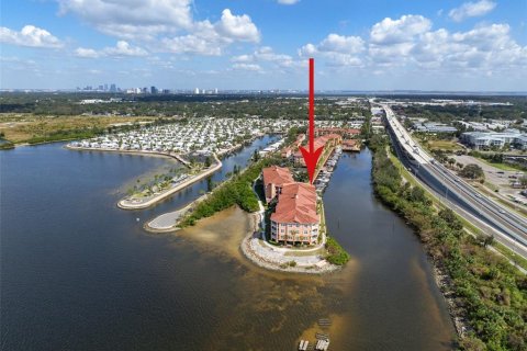 Condo in Tampa, Florida, 1 bedroom  № 1432662 - photo 24