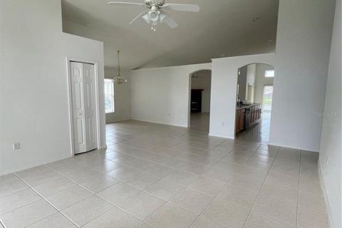 House in Winter Springs, Florida 4 bedrooms, 204.01 sq.m. № 1385493 - photo 20