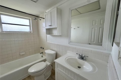 Condo in Fort Lauderdale, Florida, 1 bedroom  № 1282405 - photo 27