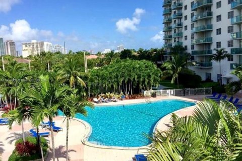 Copropriété à vendre à Sunny Isles Beach, Floride: 1 chambre, 93.37 m2 № 1076546 - photo 22