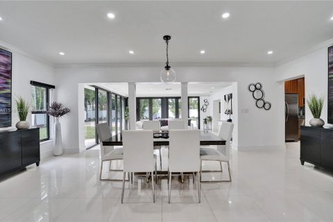 Villa ou maison à vendre à Fort Lauderdale, Floride: 4 chambres, 287.35 m2 № 1023637 - photo 29