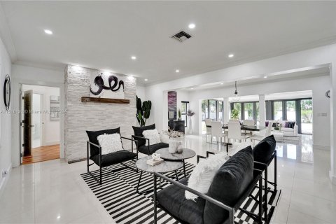 Villa ou maison à vendre à Fort Lauderdale, Floride: 4 chambres, 287.35 m2 № 1023637 - photo 18