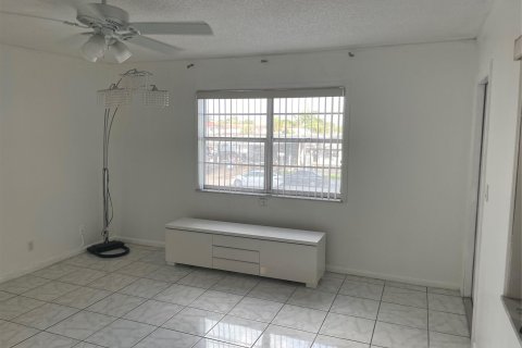 Copropriété à vendre à Dania Beach, Floride: 1 chambre, 60.85 m2 № 1073517 - photo 1