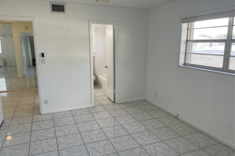 Condominio en venta en Dania Beach, Florida, 1 dormitorio, 60.85 m2 № 1073517 - foto 7