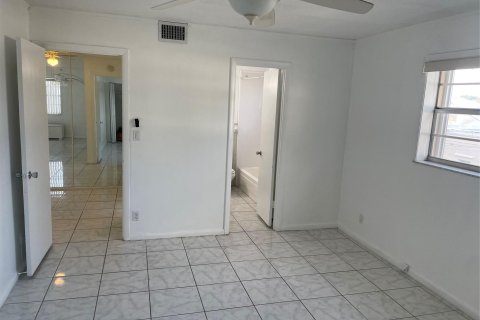 Condominio en venta en Dania Beach, Florida, 1 dormitorio, 60.85 m2 № 1073517 - foto 5