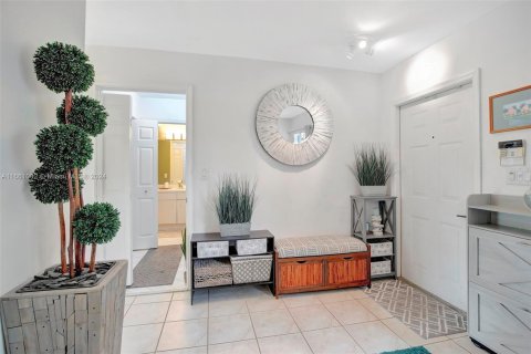 Touwnhouse à vendre à Pembroke Pines, Floride: 3 chambres, 127.09 m2 № 1370515 - photo 5