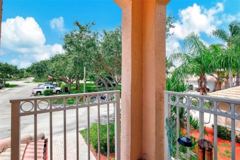 Townhouse in Pembroke Pines, Florida 3 bedrooms, 127.09 sq.m. № 1370515 - photo 27