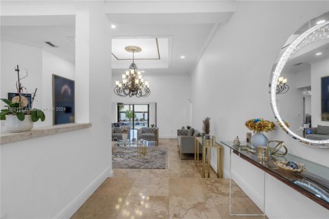 Casa en venta en Miami, Florida, 6 dormitorios, 356 m2 № 1370556 - foto 16