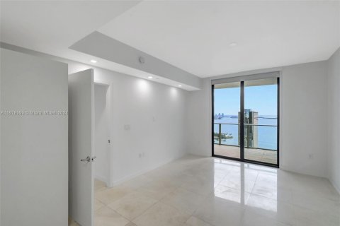 Condominio en venta en Miami, Florida, 3 dormitorios, 123.1 m2 № 1413552 - foto 22