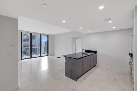 Condominio en venta en Miami, Florida, 3 dormitorios, 123.1 m2 № 1413552 - foto 16