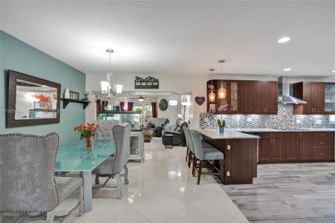 Casa en venta en Wilton Manors, Florida, 5 dormitorios, 206.24 m2 № 1389868 - foto 14