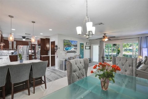 Villa ou maison à vendre à Wilton Manors, Floride: 5 chambres, 206.24 m2 № 1389868 - photo 21