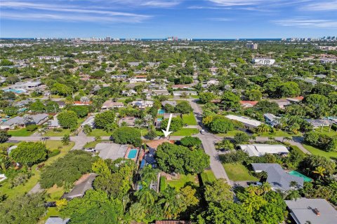 Villa ou maison à vendre à Wilton Manors, Floride: 5 chambres, 206.24 m2 № 1389868 - photo 5