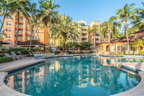 Condo in Aventura, Florida, 2 bedrooms  № 1389867 - photo 17