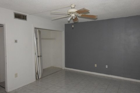 Купить кондоминиум в Майами-Гарденс, Флорида 1 спальня, 72м2, № 1029671 - фото 9