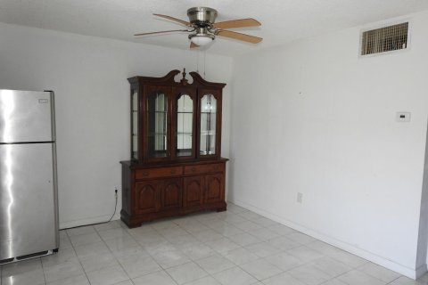 Купить кондоминиум в Майами-Гарденс, Флорида 1 спальня, 72м2, № 1029671 - фото 6