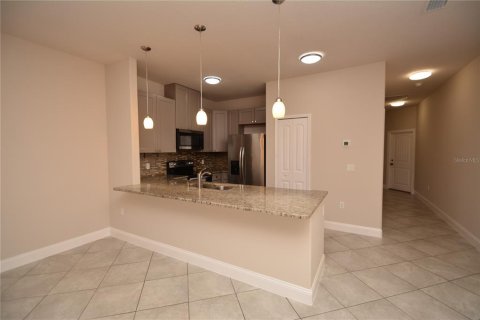 Appartement à louer à Palm Coast, Floride: 4 chambres, 141.58 m2 № 1358100 - photo 5