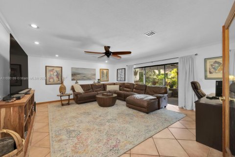 Villa ou maison à vendre à Palmetto Bay, Floride: 4 chambres, 291.16 m2 № 1227145 - photo 26