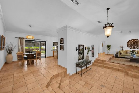 Villa ou maison à vendre à Palmetto Bay, Floride: 4 chambres, 291.16 m2 № 1227145 - photo 13