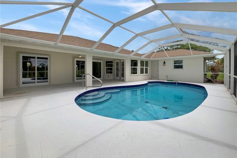 Villa ou maison à vendre à Punta Gorda, Floride: 3 chambres, 148.92 m2 № 1308836 - photo 8