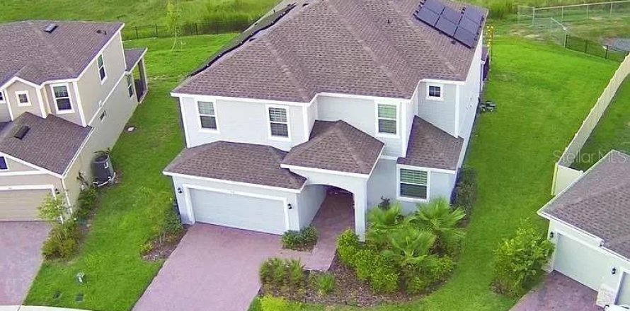 House in Davenport, Florida 5 bedrooms, 289.95 sq.m. № 1395535